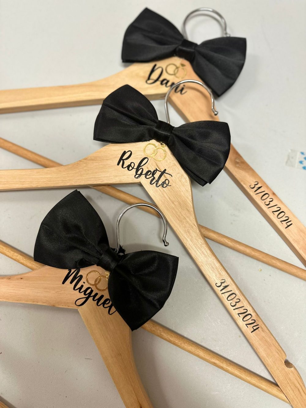 Alternative view of Percha personalizada "Para el novio"