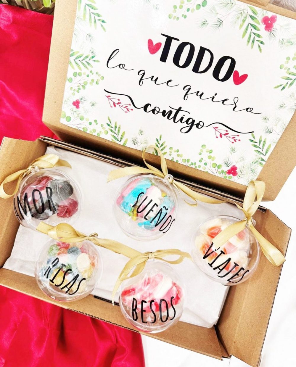 Kit bolas de Navidad personalizadas con mensajes y chuches – Regalo romántico navideño