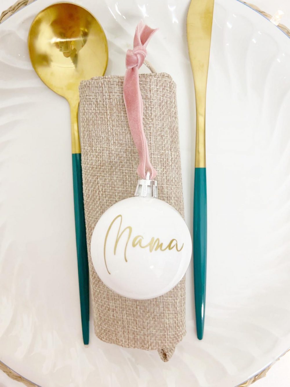 Alternative view of Bola blanca de Navidad  Personalizada 5 cm