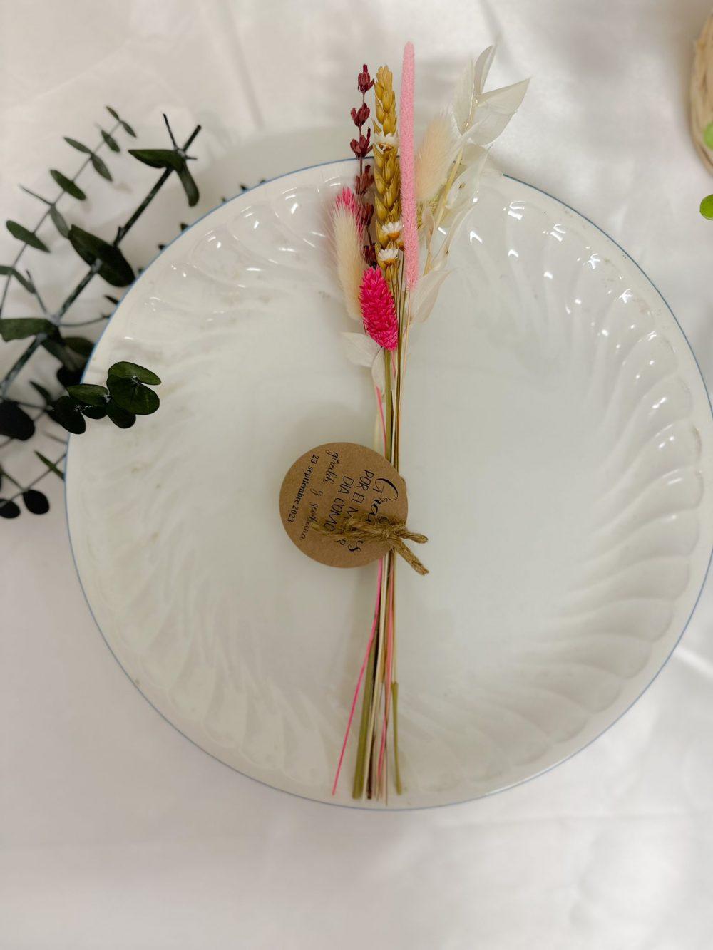 Centro de flores preservadas