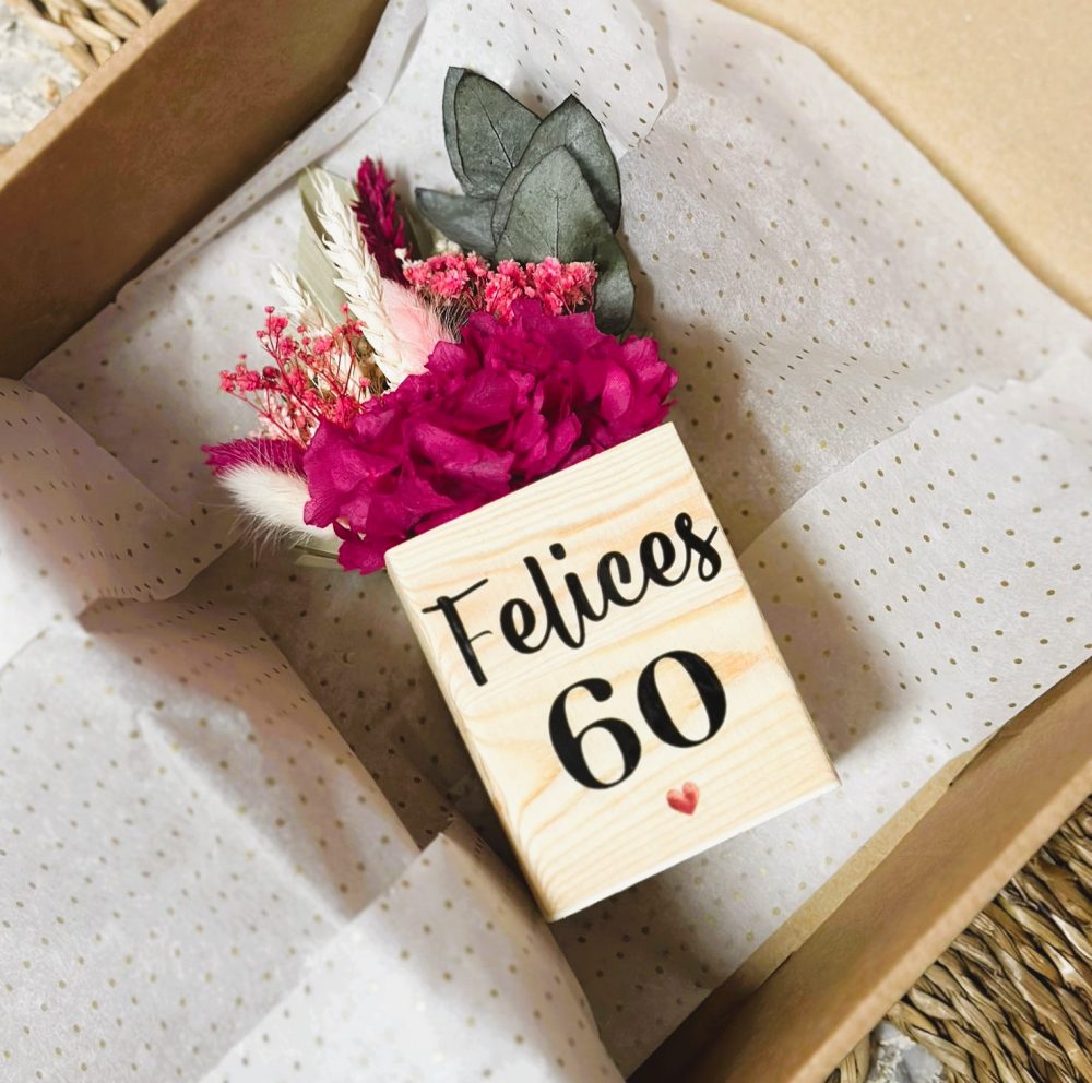 Mini centro de flores 'Silvestre' Fucsia