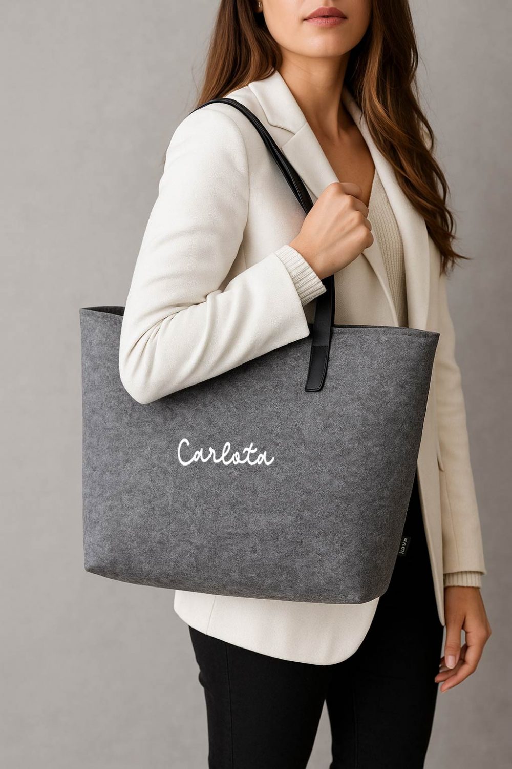 Alternative view of Bolso fieltro personalizado con inicial