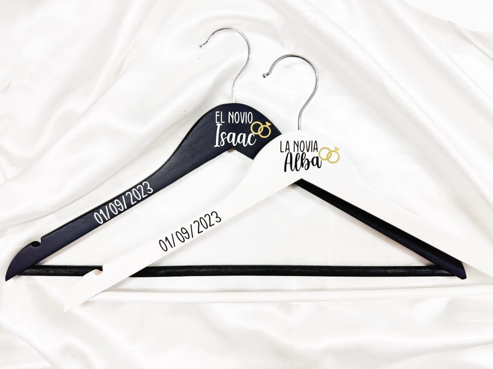 Perchas novios personalizadas