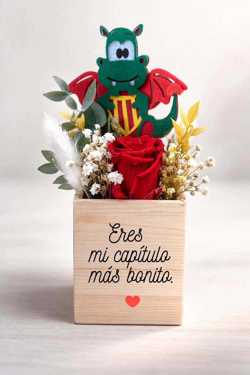 Alternative view of Rosa sant jordi preservada- Castellano